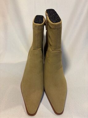 Mia Aletta boot beige.